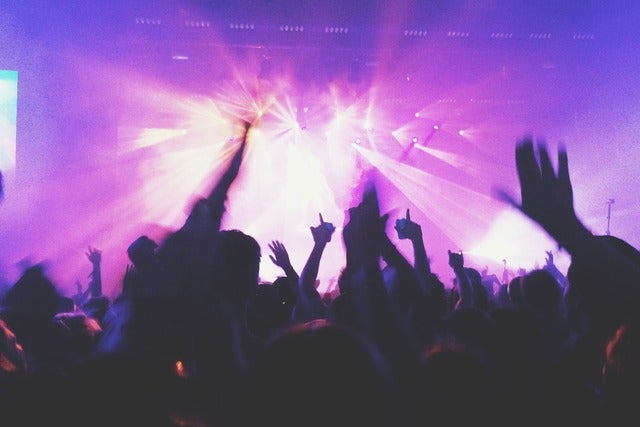 Moonroof °?? Over It Tour 2025 with Street Dove + the Knockaround Band