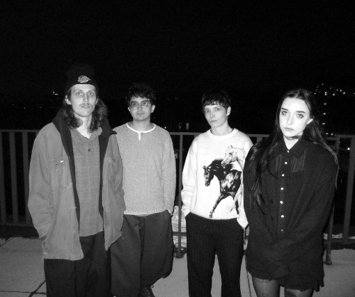 Smush Daundry This House is Creaking Double Extra Large