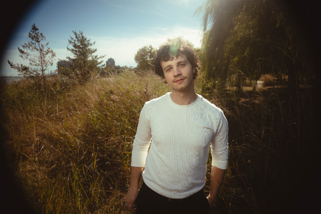 Julian Saunders (Album Release) / Samuel Aaron / Orillia